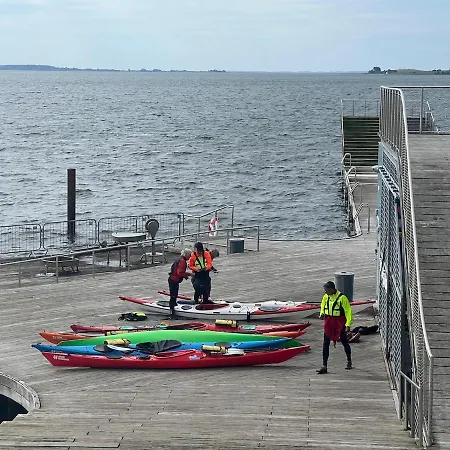 Botel Veludstyret Bad, Med Indbygget Varme Og Gratis Wifi Faaborg