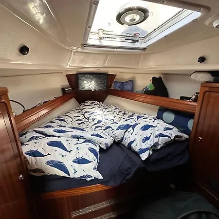 Veludstyret Bad, Med Indbygget Varme Og Gratis Wifi 船上ホテル *