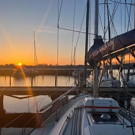 Veludstyret Bad, Med Indbygget Varme Og Gratis Wifi 船上ホテル *