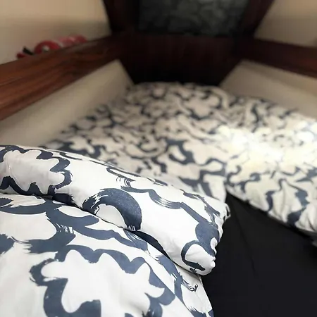 Botel Veludstyret Bad, Med Indbygget Varme Og Gratis Wifi *