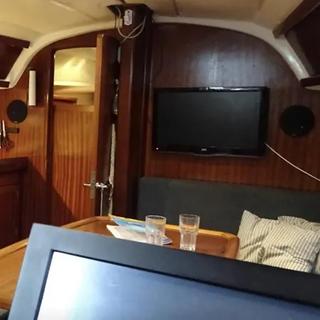 Πλωτό κατάλυμα Veludstyret Bad, Med Indbygget Varme Og Gratis Wifi